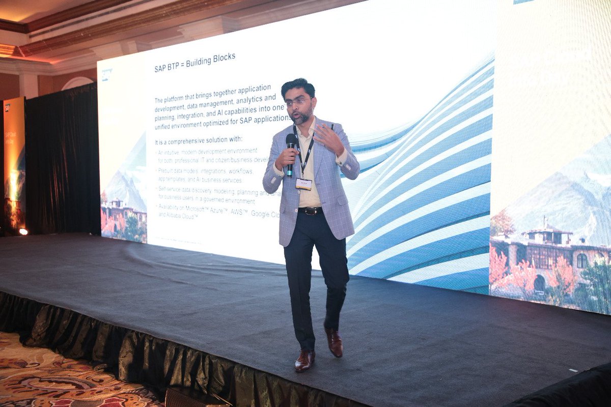 syedakanwal__'s tweet photo. The leader in the global market SAP held an exclusive Cloud Info Day event with the motto "Innovate First and Move to the Cloud." The occasion made clear how switching to cloud apps can benefit businesses and involve new approaches.
#SAPMENA #SAPCloudDay #Pakistan https://t.co/X9dacIc4m5