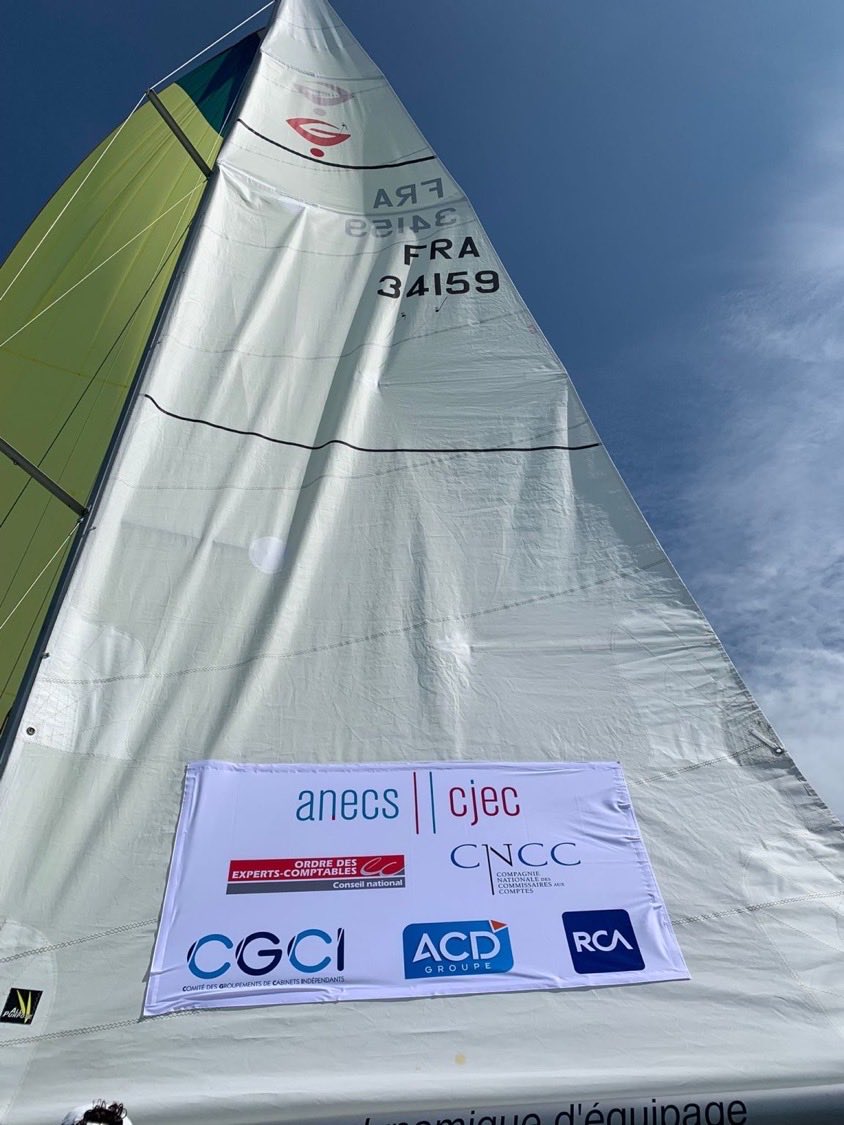 CGCI_'s tweet photo. By ⁦@ANECSnational⁩ ⁦@CJECnational⁩ Bravo aux équipiers et au skipper qui ont vogué au cours de ce 31e Challenge Voile des EC et CAC - CGCI est fier de vous accompagner - ⁦@CNCC_audit⁩ https://t.co/uHMjawYolM