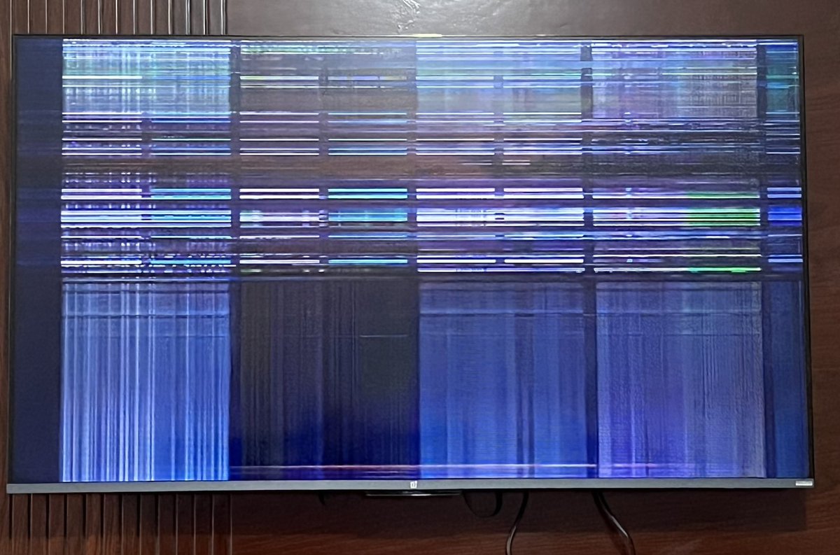 amrit_lehal's tweet image. Yes brother. I have also wasted my 40000 on their TV product. Since 21st July I have not received any solution. I have called them many times, only they ask to keep patience. I don’t think I will get any solution for my TV. @OnePlus_IN @oneplus #oneplusfraud #boycottoneplus
