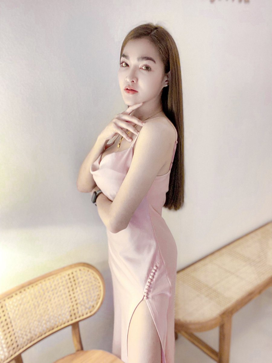 FongBeer_YuDee's tweet photo. ��าดเธอไป หาใหม่แน่นอน จะเศร้าทำไม เสียเวลา😁🖤 #สาวสองเพชรบุรี #คนโสด #คนเหงา https://t.co/l8FEdaifT5