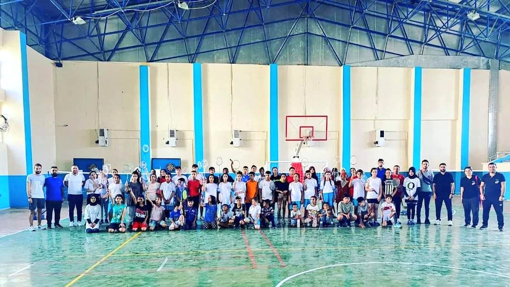 GSB_Sanliurfa's tweet photo. 30 Ağustos Zafer Bayramı etkinlikleri kapsamında düzenlediğimiz Badminton turnuvası sona erdi. Dereceye giren sporcuları tebrik ederiz 🙏 @kasapoglu @gencliksporbak https://t.co/4nx4dXwU7h