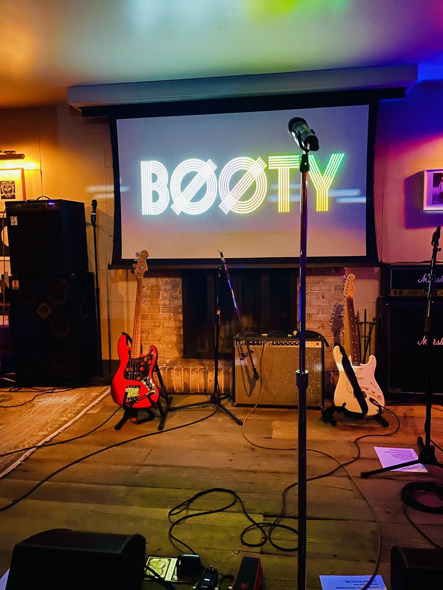 n_nystrom's tweet photo. We 💖 @B00TYMUSIC https://t.co/sq4h8uhSeL