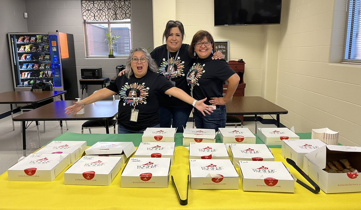 Melissa Alvarez (@malvarez_nisd) on Twitter photo It was a kolache kind of Friday! Thank you to Kolache Factory for providing breakfast and supporting our teachers! <a href="/NISDDriggers/">Rita Kay Driggers ES</a> It was a kolache kind of Friday! Thank you to Kolache Factory for providing breakfast and supporting our teachers! <a href="/NISDDriggers/">Rita Kay Driggers ES</a>