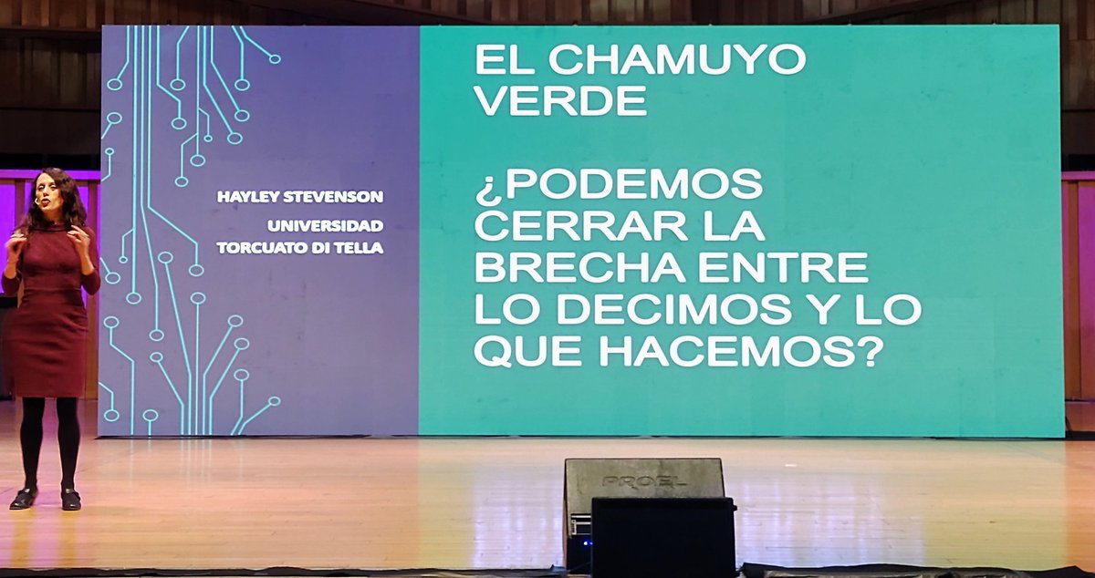 MariaLuzAgu's tweet photo. 🎓❤️
#MaratonComPol 🏃🏼♀️
🔴"Empatar el decir con el hacer".
Sobre 👇🏼 vamos a seguir conversando en nuestras clases de #comunicación institucional y #sustentabilidad.
🟠 La VERDAD es clave.
🧵 1/4 https://t.co/fmshKSc2Yl