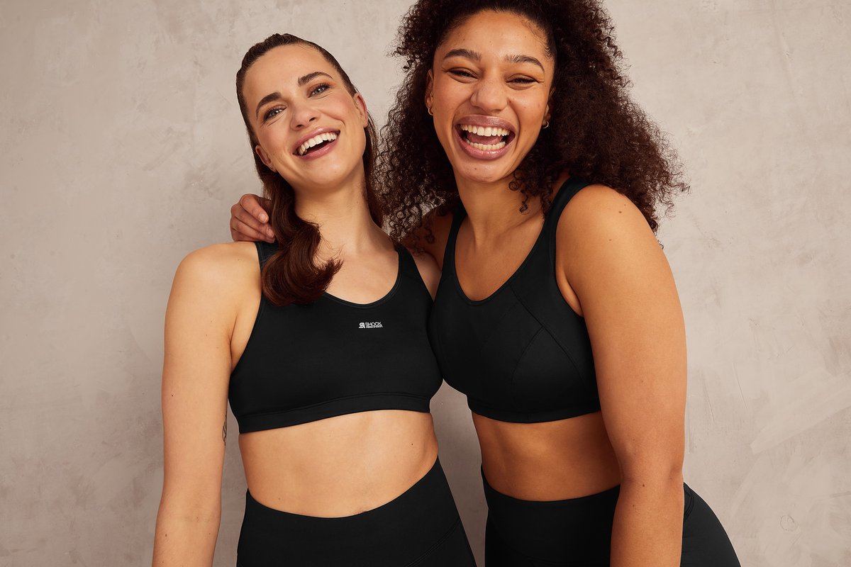 No1SportsBraUK's tweet photo. Bank holiday workouts are better together π―ββοΈ #ShockYourSystem https://t.co/V4GUPOoJXp