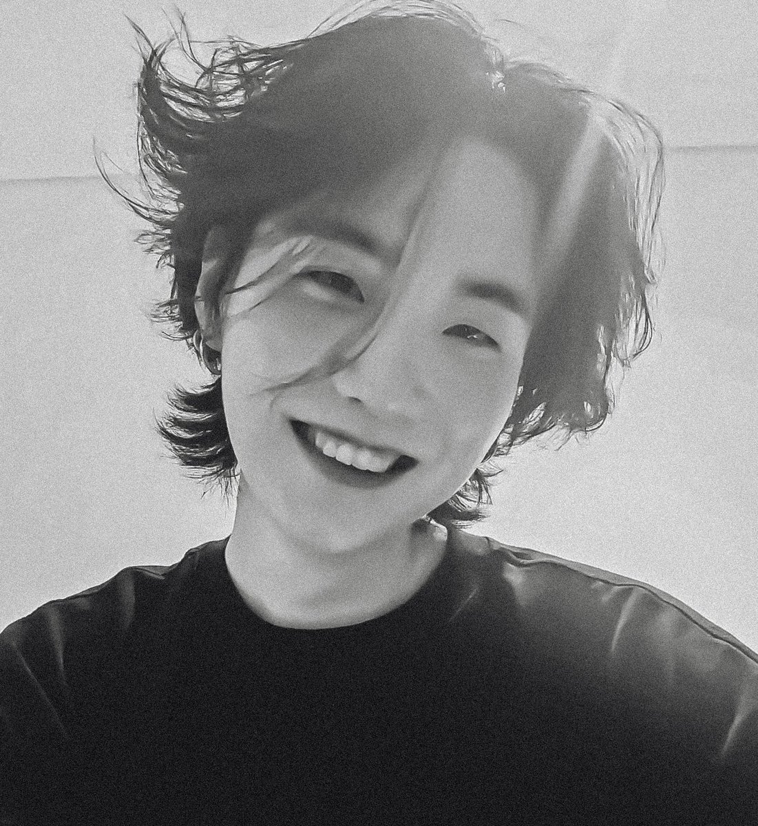 YMKFIILMS's tweet photo. IN LOVE WITH HIM ♥︎ https://t.co/tYIMhTuGsY