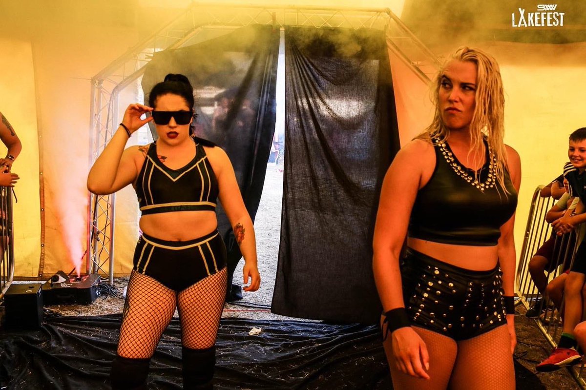 lucia lee 💫 tweet media