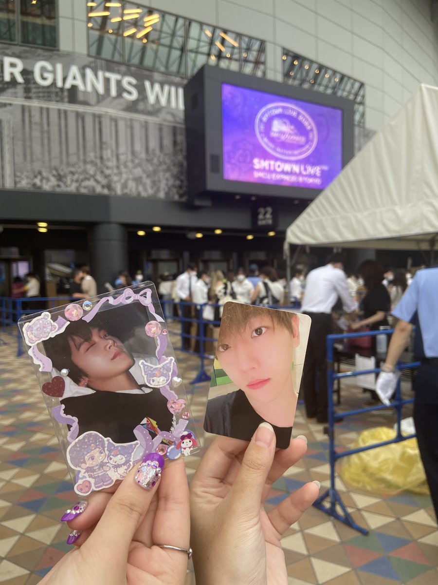 サユリ tweet media