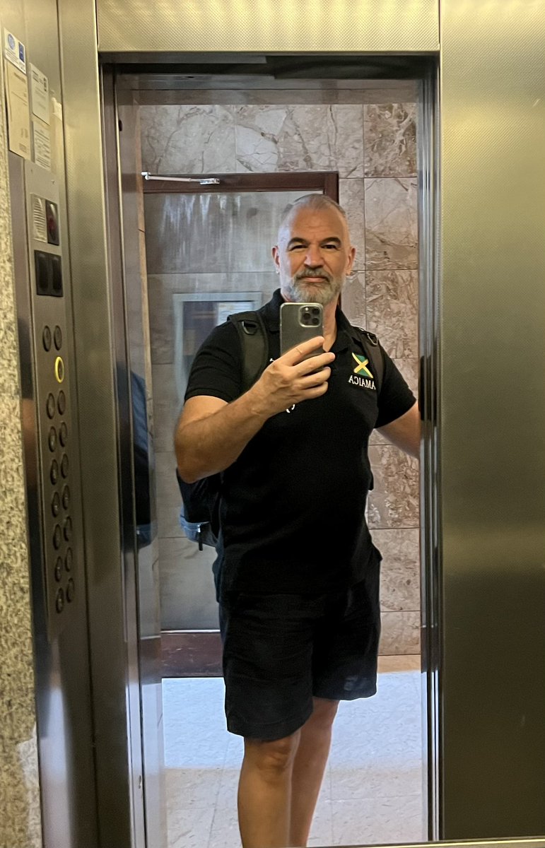 stefanocarboni_'s tweet photo. Oops!! I did it again
arrivo !! @italskipper ,@SniperBoyMI

#Travel #beach #mare #holidays #vacanze #GranCanaria #friends https://t.co/pfNl89vBWB
