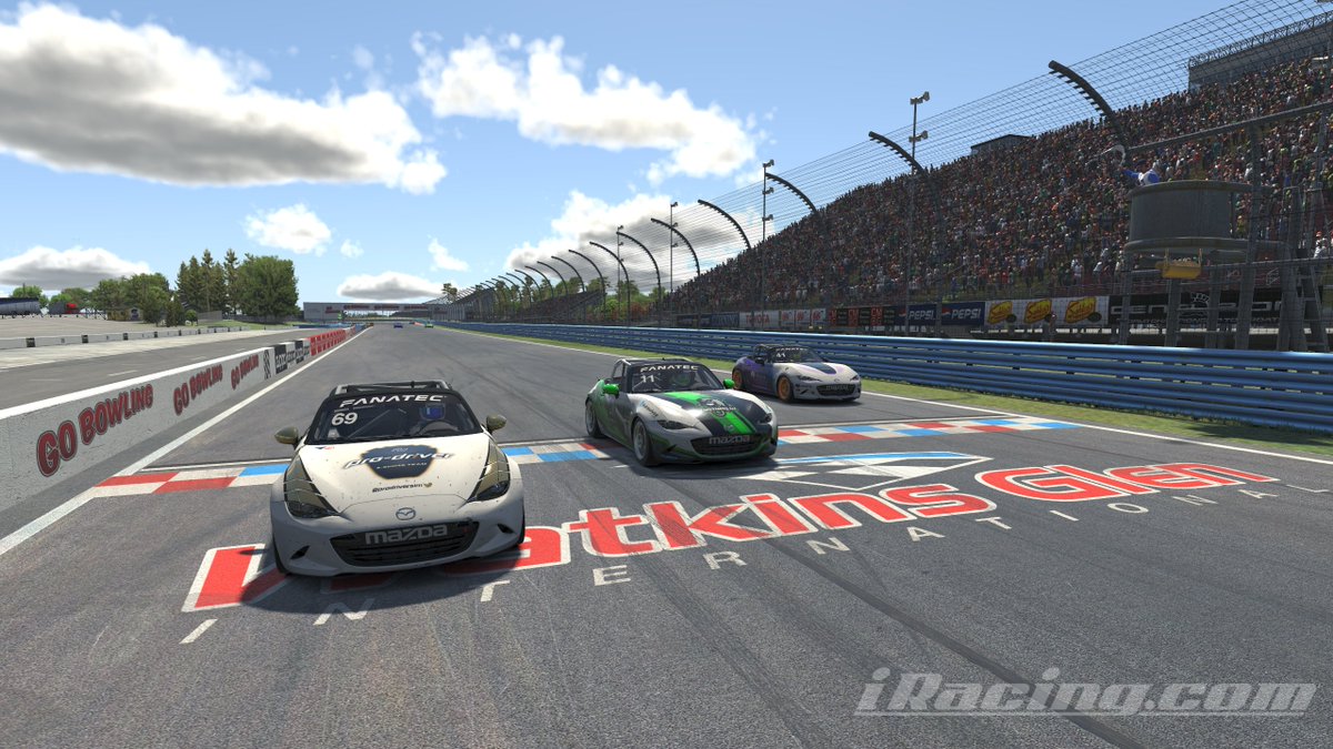 Aquí os dejo unas fotos de la 2ª cita en la #mazdacup by @SmithSimRacing, donde nos lo pasamos muy bien, además de tener un autentico espectáculo en pista, gracias a todos los participantes y a los asistentes, fue una gran noche!!!! 

🔴 Próxima cita sábado 03/09/2022
🔴 21:30h