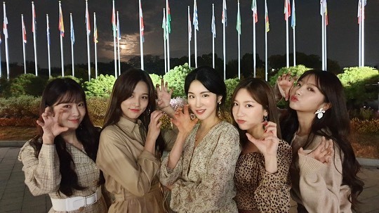 lightup35's tweet photo. thank you for your positive energy throughout the years❤️
#LABOUM #라붐 #JourneyWithLABOUM
#8YearsWithLABOUM
@officialLABOUM https://t.co/Kaq4NInvrm