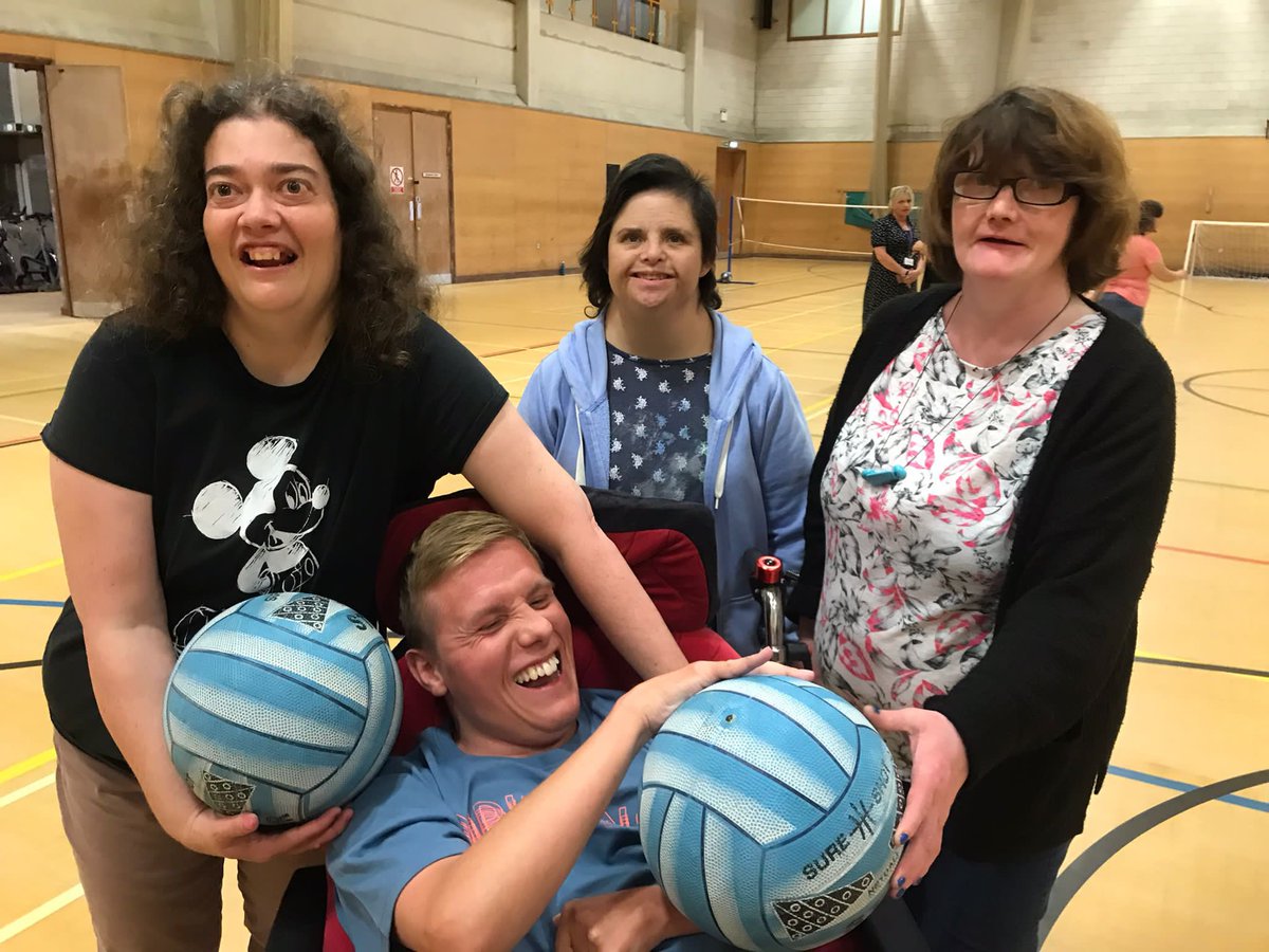 Muntsy's tweet media