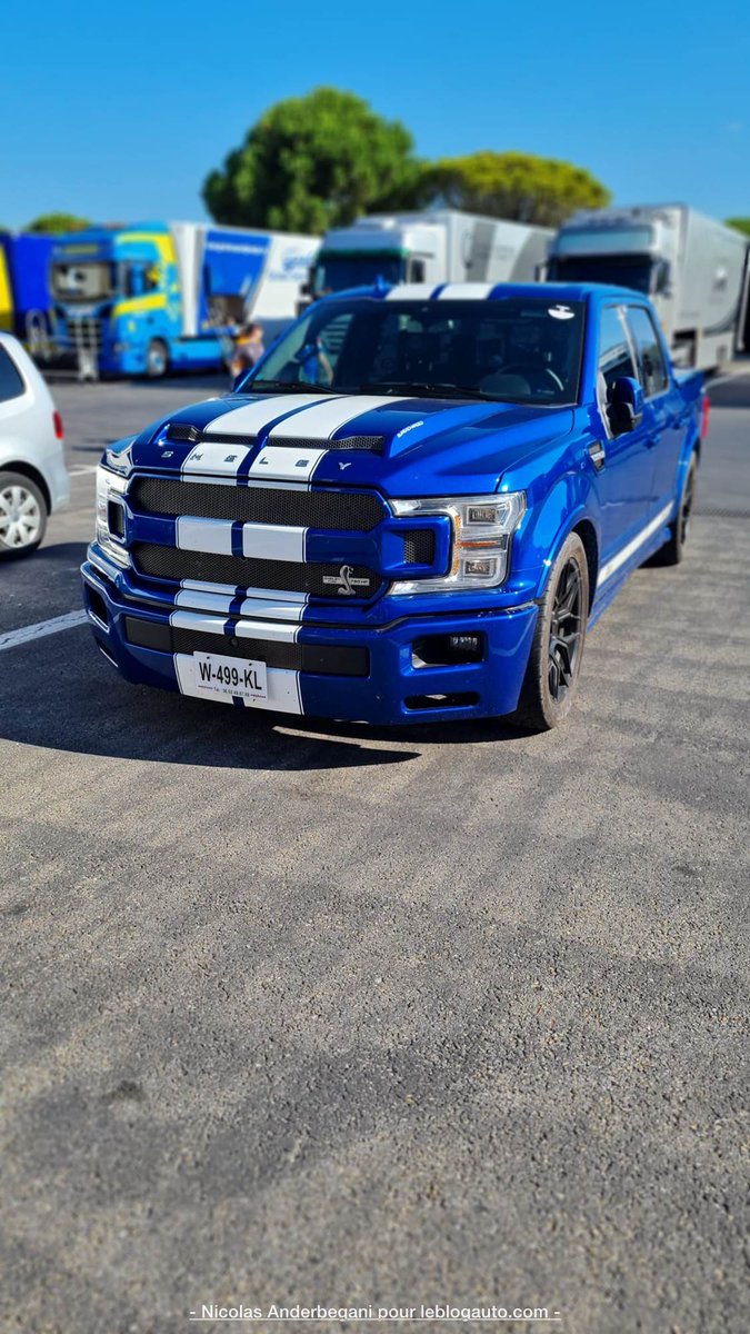 leblogauto's tweet photo. @NHoonited @lotuscars Tiens pour #blueber....un gros Shelby F150. Il a bien bouffé le serpent ! Il est obèse.

#10000Tours du #Castellet. https://t.co/cSj0R3ali0