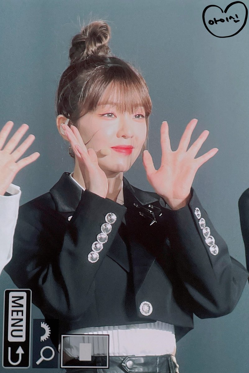 HeartB_beat329's tweet photo. 220828 SMT

#아이린 #IRENE https://t.co/RLRblnLcIp