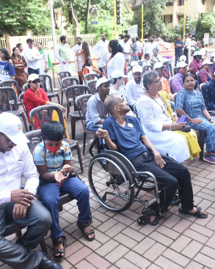 RCPanajiMT's tweet photo. RCPMT in association with Caculo Mall experienced an unique event of unfurling 75 Tirangas by SPECIALLY ABLED &amp; LESS PRIVILEGED PERSONS at Caculo Mall Facade. Organisations like DRAG, NAB, GAD, HAMARA SCHOOL , EL SHADDAI &amp; HEMOPHILIA SOCIETY partnered in the event. https://t.co/Kh02jxHlkW