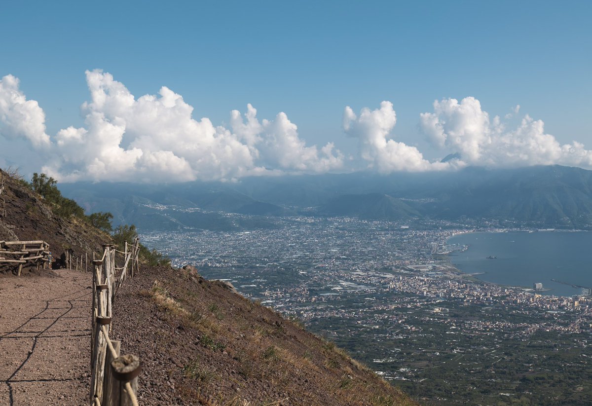 Conquered volcano Vesuvius 🌋. 1281 м above sea line. It is the only volcano on the mainland of Europe that erupted in the last 100 years. The last major eruption was in 1944.
