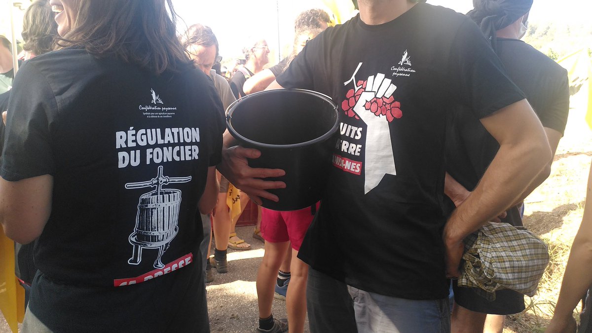 Les Soulèvements de la terre tweet media