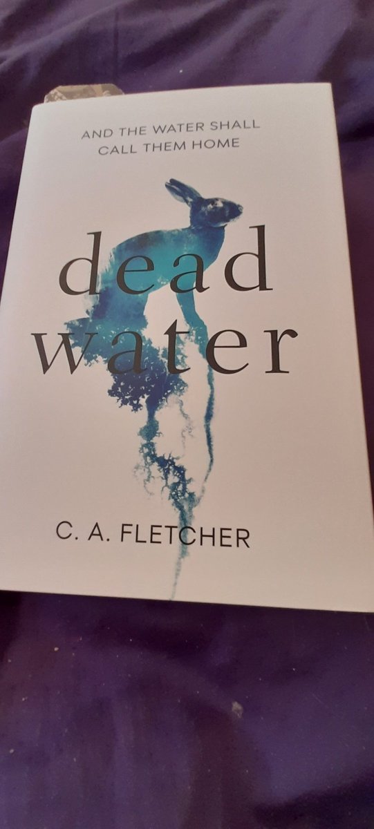 Lizzy11268's tweet photo. Next up was #DeadWater @CharlieFletch_r Chock full of atmosphere, a remote setting, quirky intriguing characters and a cleverly imagined apocalyptic scenario #nospoilers Devoured it in short order. SUCH great writing. Out now https://t.co/kpTaRRcDXh