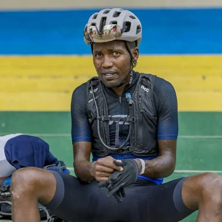 BaiskeliC's tweet photo. Kenya's top cyclist Suleiman "Sule" Kangangi tragically lost his life in the United States of America after a heavy crash at the Vermont Gravel Race. Prayers and condolences to family and friends. Rest in peace champ. https://t.co/x9OkqaYbZF