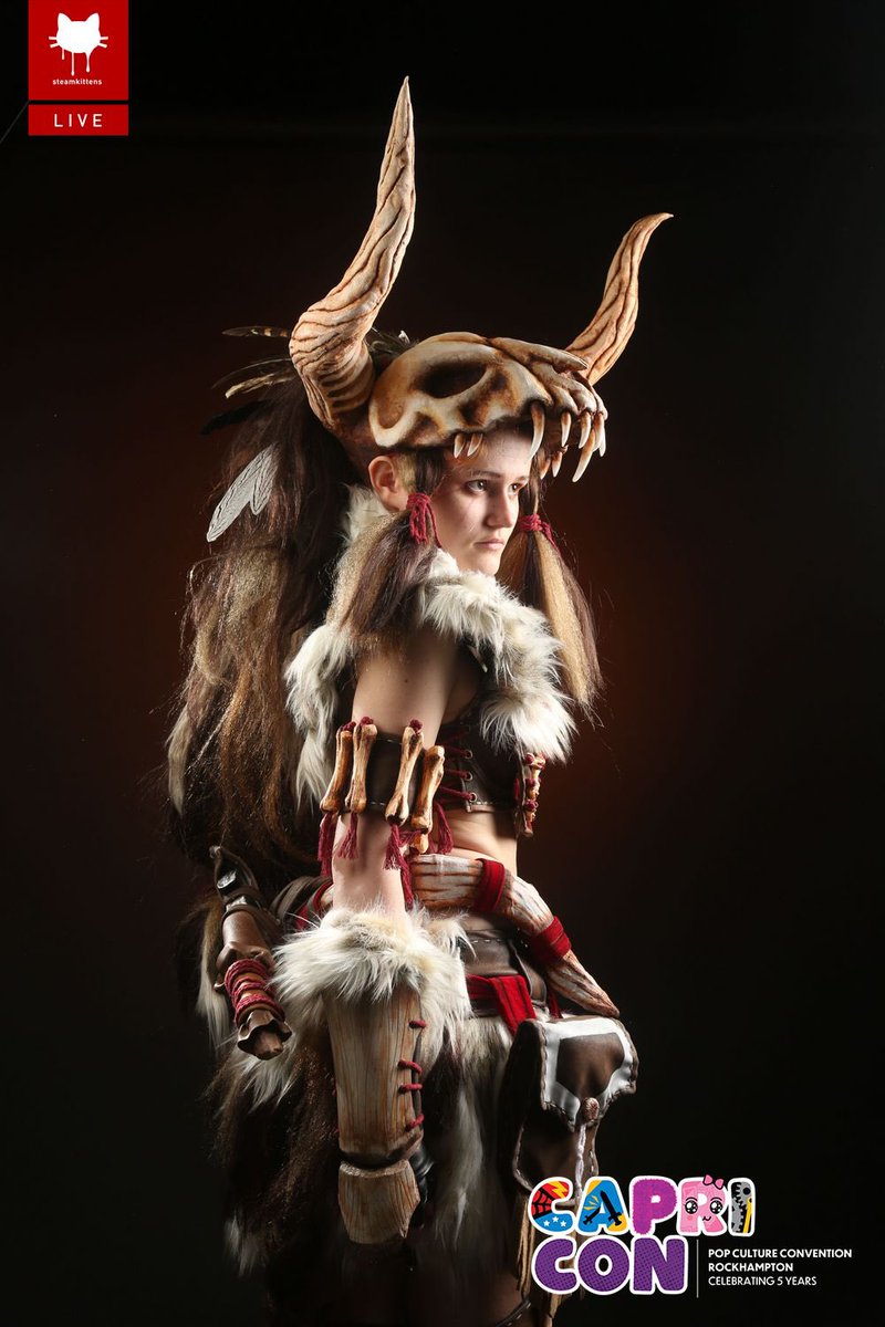 TC_Cosplay tweet media