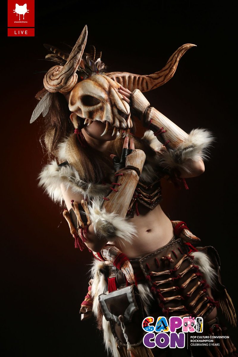 TC_Cosplay tweet media