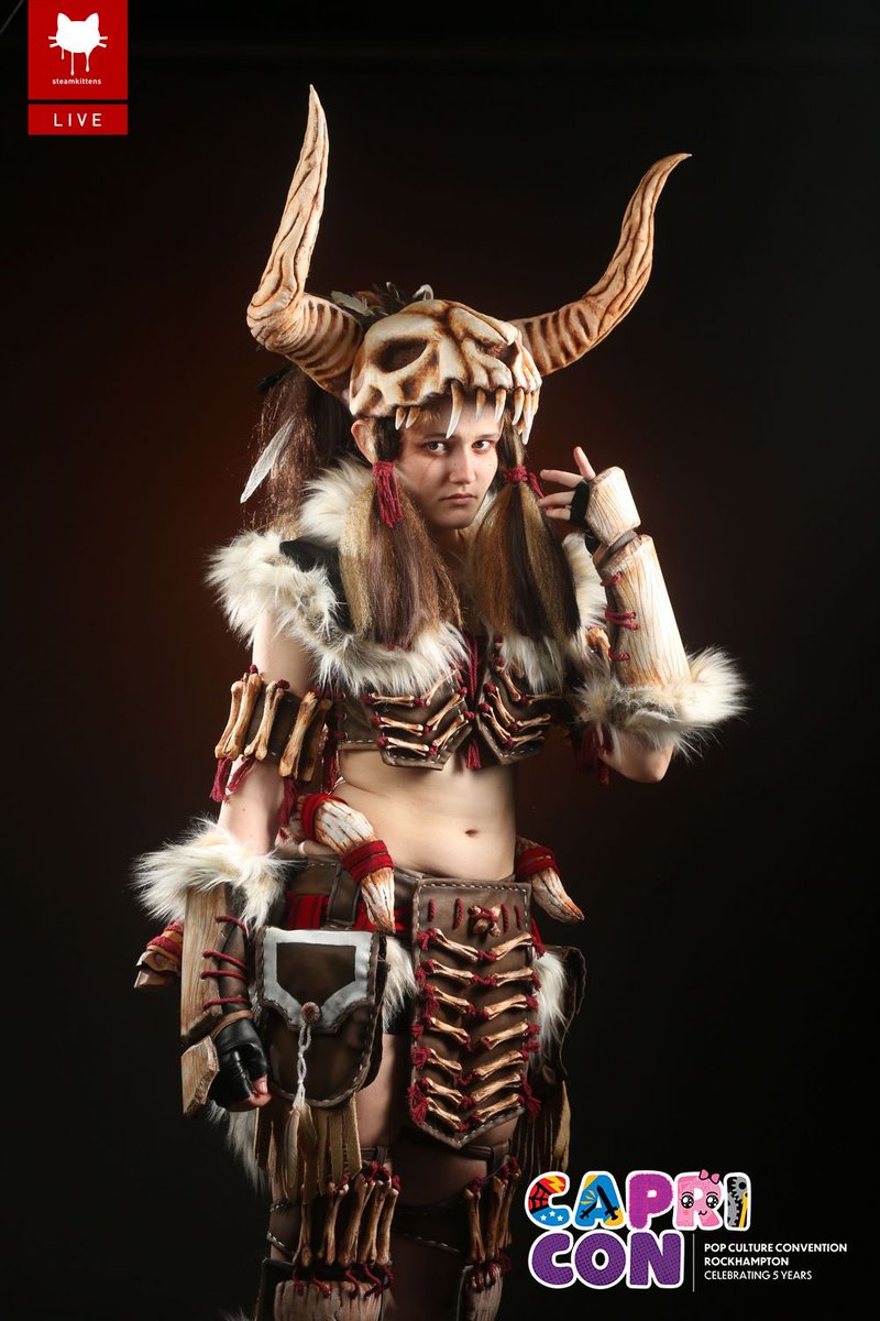 TC_Cosplay tweet media