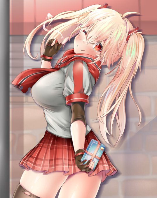 #アズールレーン

「にゃは☆プレゼントありがと〜」
なんか謎シチュになってしまったブリュッヒャー 