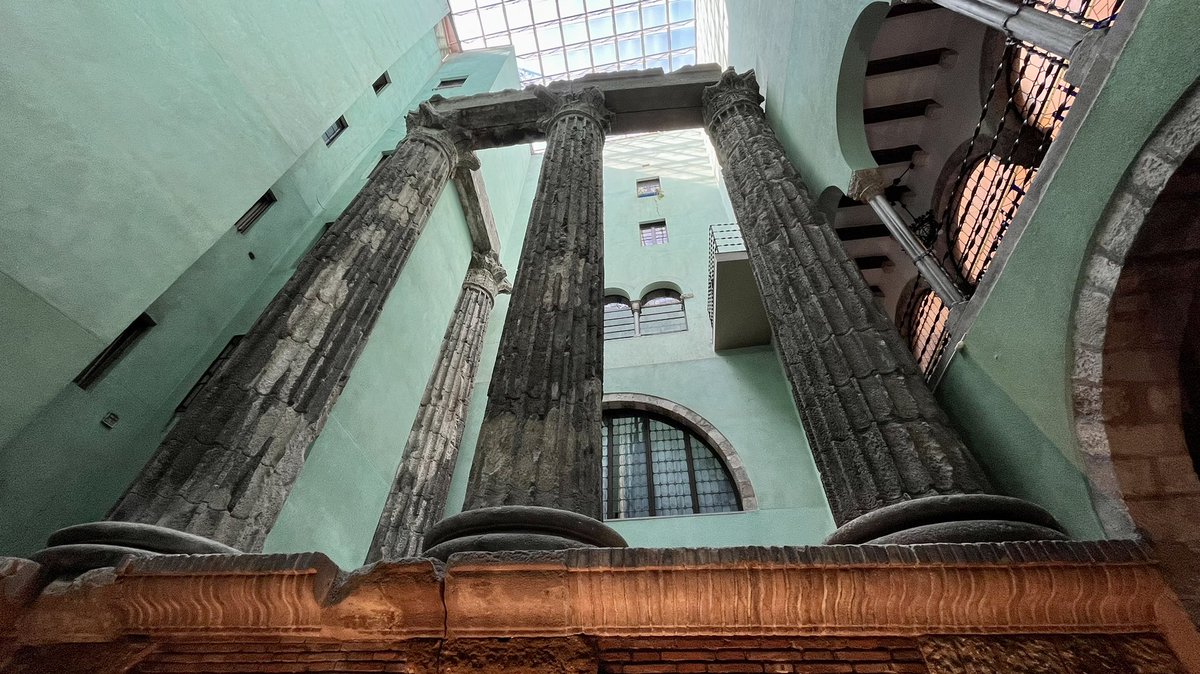 RyanVoutilainen's tweet photo. The four remaining #Roman #columns the #Temple #TempleDAugust or #TempleOfAugustus in #Barcelona, built around 1st century BCE & located on the highest point in the town. For a time, these columns were hidden in residential building walls.
#Catalunya #Europe2022 #EuropeanVacation https://t.co/yTbI1RitXK