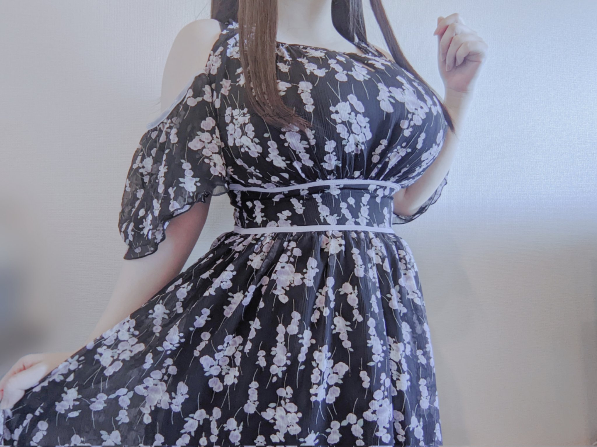 蜜柑すい on Twitter: "清楚系爆乳な彼女と初デートなう https://t.co/Ss0X0xlzpg https://t.co/gnnVcFBjJo" / Twitter