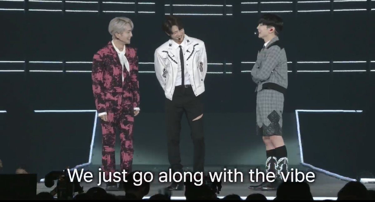 sakura_tuanct's tweet photo. Everything's confusing in this world hahahaha they didn't depend on prompter, they just do whatever ment they want so they lose the flow but do they give a fuk? NO. Becz that's SHINee haahhaa
#ONEW #MINHO #KEY @SHINee #SHINee #SMTOWNLIVE2022_TOKYO https://t.co/2oDWj0990v