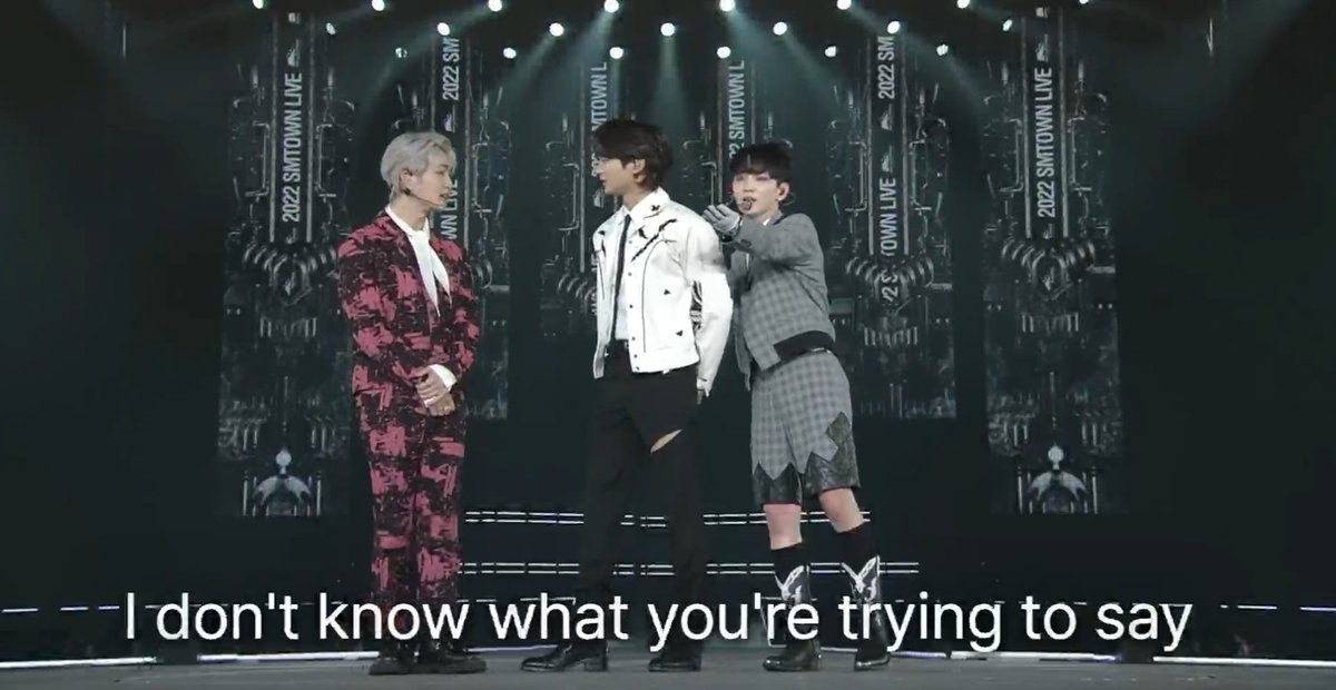 sakura_tuanct's tweet photo. Everything's confusing in this world hahahaha they didn't depend on prompter, they just do whatever ment they want so they lose the flow but do they give a fuk? NO. Becz that's SHINee haahhaa
#ONEW #MINHO #KEY @SHINee #SHINee #SMTOWNLIVE2022_TOKYO https://t.co/2oDWj0990v