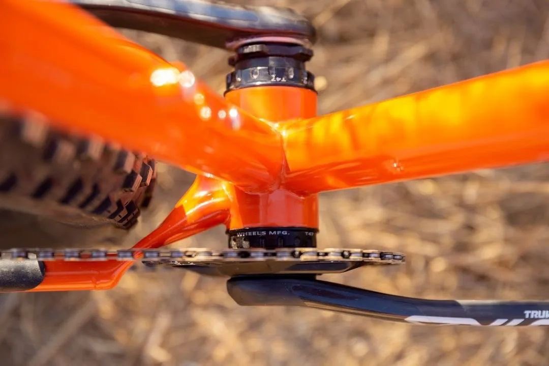 steelisrealmtb's tweet photo. Always love a Neuhaus freshy 😍2022 is most definitely the year of the two tone fade and as always Neuhaus have killed it 👊🏼👊🏼💪❤️
#steelisreal #steelisrealmtb #plusbike #madeinmarin #fyhtmtb #newbike #mountainbike #neuhausmetalworks https://t.co/argP4bUD3R