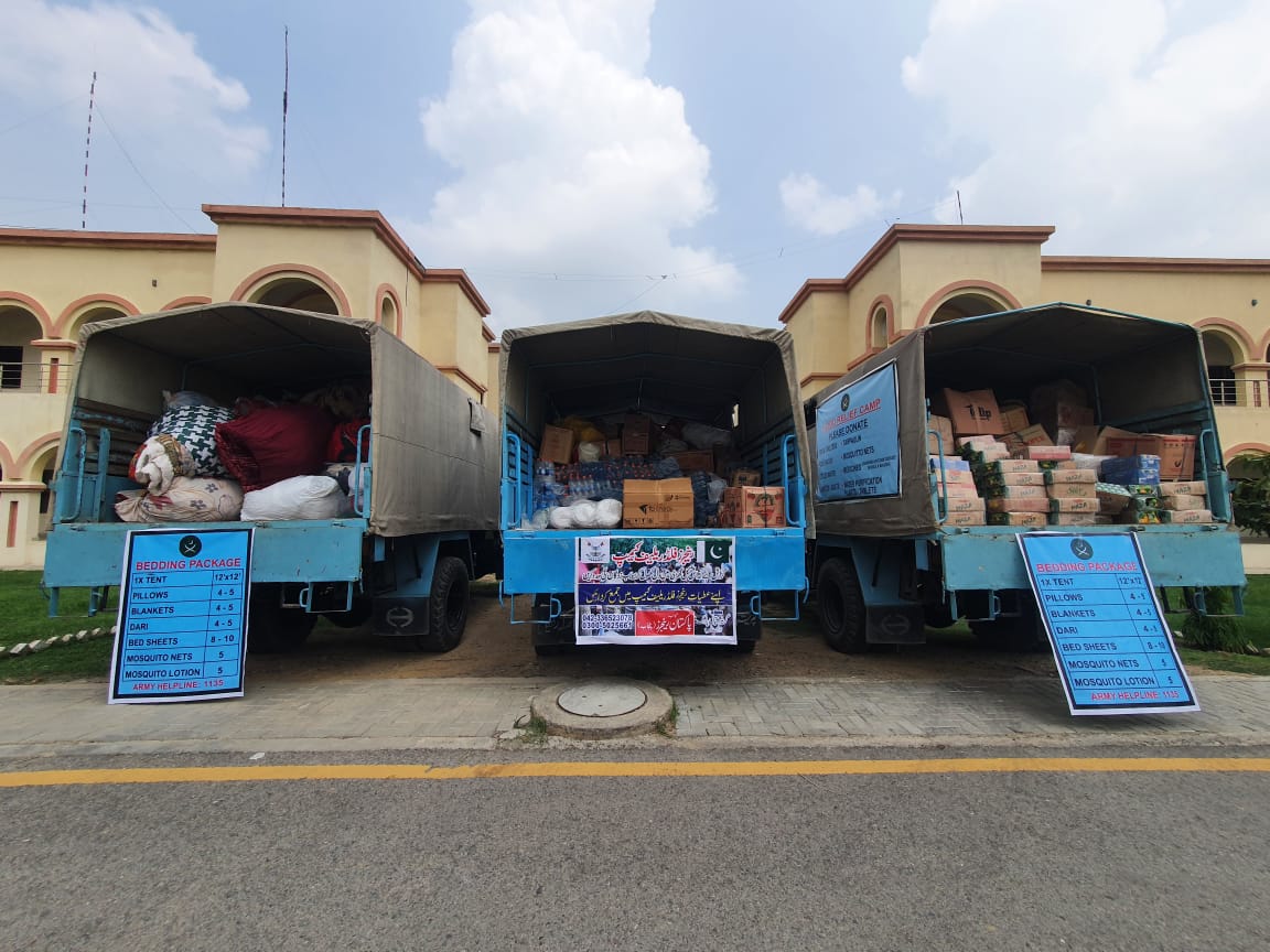HassanAli_323's tweet photo. Pakistan Rangers sent supplies to flood effected areas of Punjab
#LhrRespondsToFlood2022 https://t.co/TTv2uEiv08