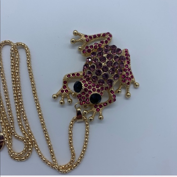 515jackie's tweet photo. So good I had to share! Check out all the items I'm loving on @Poshmarkapp from @DanielleFreedm4 #poshmark #fashion #style #shopmycloset #vintage: https://t.co/a13S9Dlcvn https://t.co/17xcuRfb5J