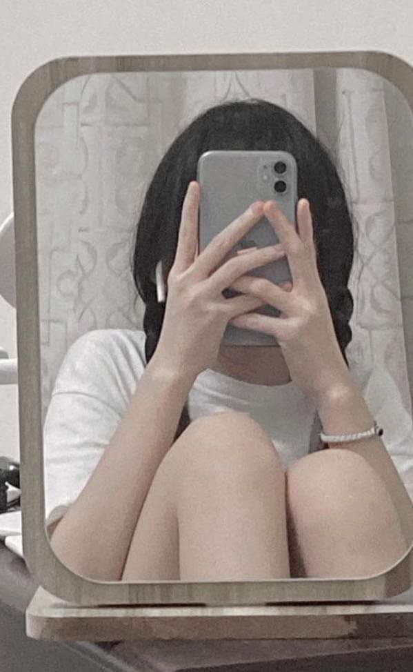 AOV_R18's tweet photo. 有沒有女生朋友要互傳照片鴨❤️ https://t.co/J0dG6ejYAQ