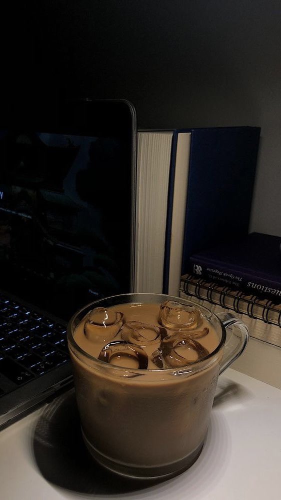 " أحب جذورك, لا الزهور التي يراها الجميع "