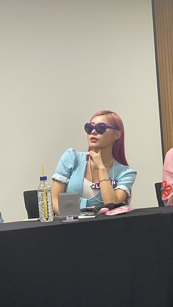 0l0312's tweet photo. 힙걸 https://t.co/Ivbg4QwpF5