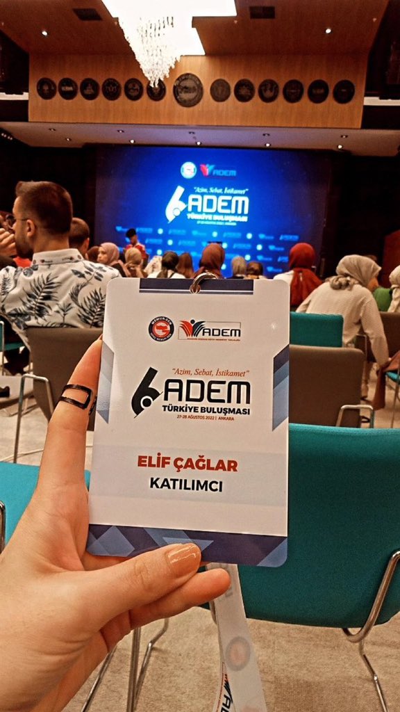 _aliyalcin_'s tweet photo. Hak,emek,özgürlük mücadelemizin dinamik gücü, enerjisi ve geleceği olan Genç Memur-Sen’imizin sosyal ve kültürel faaliyet skalası gibi hareket eden üniversitelerdeki ADEM Toplulukları,gençlerden umudunu üzenlere umut, filizlenen tohum,emek mücadelemizin yarına ilişkin yatırımdır. https://t.co/aeOVZWmjCq