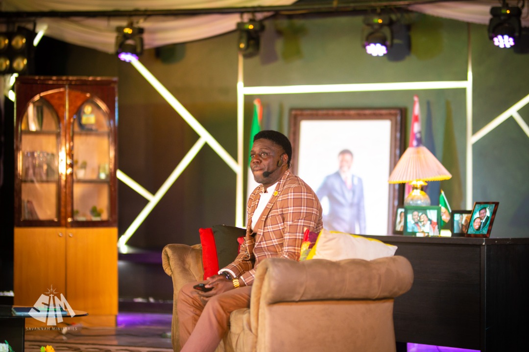 savannahmins's tweet photo. "God has called me and anointed me to go into the field and break the yoke of sickness upon people's life" - Rev @Aromeadah

#ChatwithRev

Believe in this anointing. 

Join us online

➡️ https://t.co/owjIzCQ1IP

➡️ https://t.co/oRASA36PMb

#SGCAbuja #MightySupply #SundayMorning https://t.co/7tx8TzvjLW