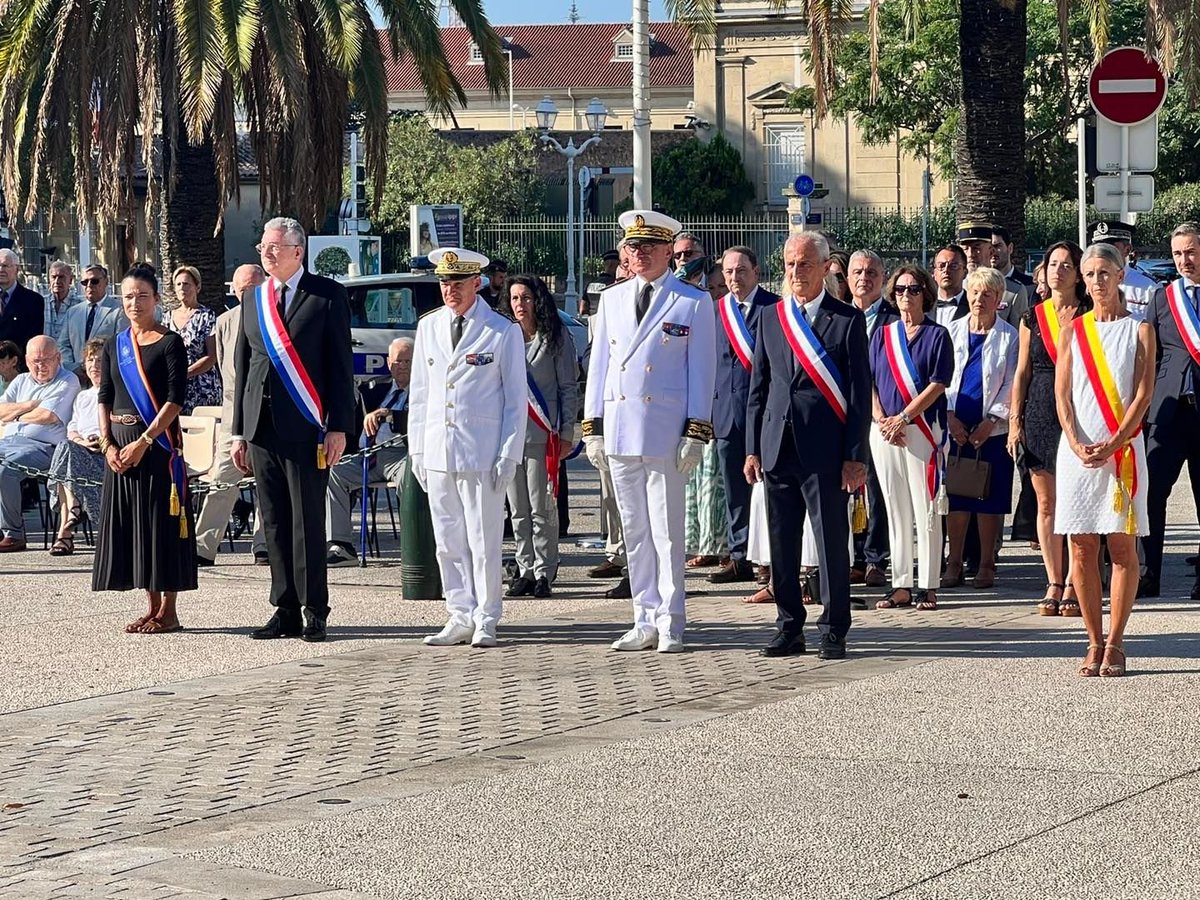hubertfalco's tweet photo. 𝟳𝟴𝗲̀𝗺𝗲 𝗮𝗻𝗻𝗶𝘃𝗲𝗿𝘀𝗮𝗶𝗿𝗲 𝗱𝗲 𝗹𝗮 𝗟𝗶𝗯𝗲́𝗿𝗮𝘁𝗶𝗼𝗻 𝗱𝗲 𝗧𝗼𝘂𝗹𝗼𝗻 
Chaque année, en ce #28août, nous ressentons la même émotion, au moment de rendre hommage à ces femmes et hommes grâce auxquels nous vivons, aujourd’hui, dans un pays libre. #Toulon https://t.co/huZUZBoinA