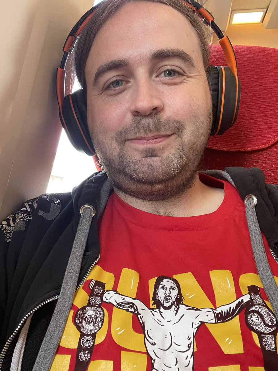 jrg1990's tweet photo. All aboard the #GrapsTrain for a Birthday Eve trip to @ThisIs_Progress #WarriorsComeOutToPlay, repping The Greatest Team, @PureTKC and @ChuckMambo: Sunshine Machine https://t.co/utSVHGBtB4
