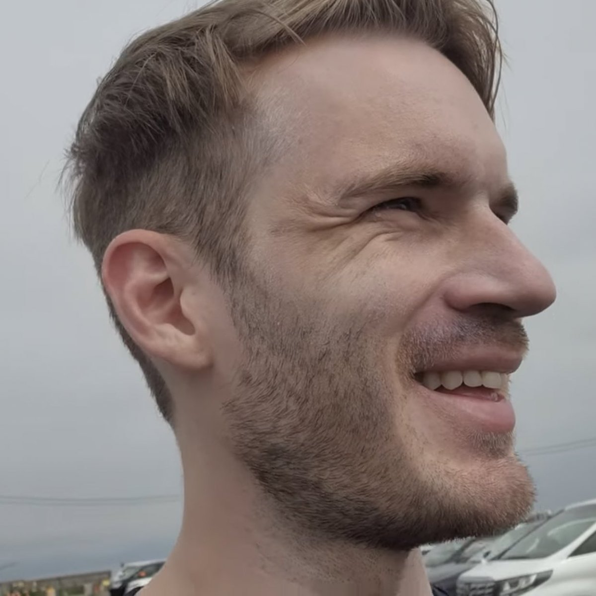 basedpewds's tweet photo. https://t.co/JMQ9Q44Hme