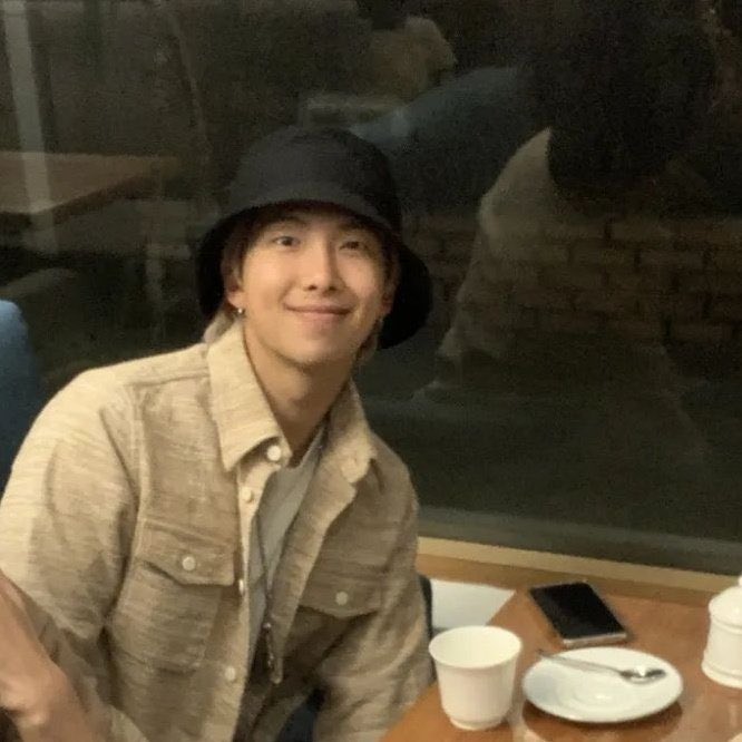 HAYATIMIN ANLAMI DUNYAMIN GUNESI