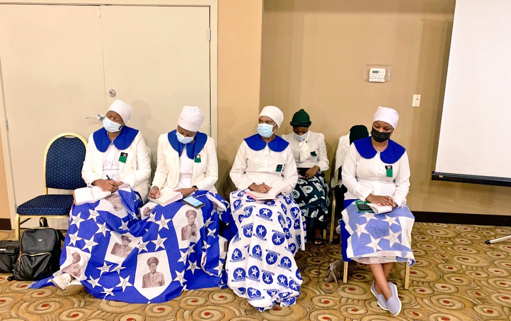 ZCC_Mbungo's tweet image. With good shepherding, definitely the sun will not set on the 𝚉𝙸𝙾𝙽 Empire! 

Some of the instructive verses shared:
▶️ PSALM 23:1
▶️ PSALM 78:70
▶️ JOHN 21:17
▶️ JEREMIAH 3:15 
▶️ MATTHEW 8:9