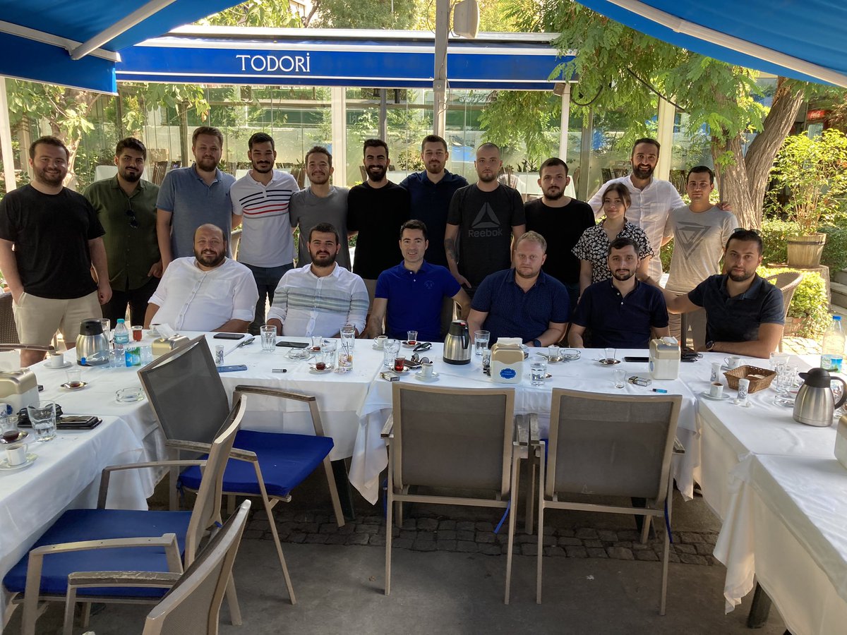 emrepcrz's tweet photo. ÜNİFEB Mezunlar Derneği ve 1907 ÜNİFEB olarak, Fenerbahçe Todori Tesislerinde bir araya gelerek kahvaltı organizasyonumuzu gerçekleştirdik!
4 yıl değil 40 yıl için..
@UnifebMezunlari @1907unifeb https://t.co/umDtKvV2j8