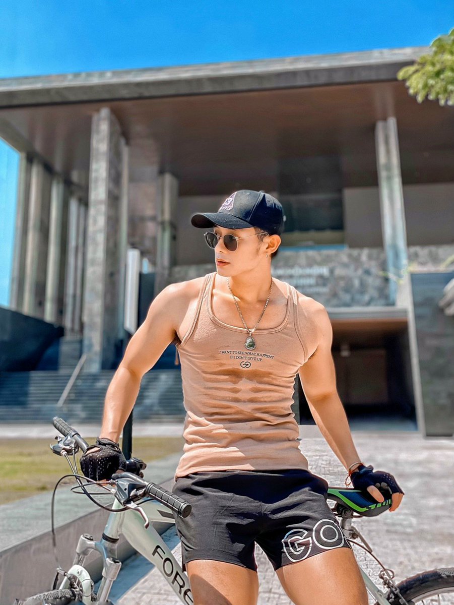 lin47212847's tweet photo. 圈内交流交友，看我简介加入  重庆Gay 重庆同志 重庆男同 重庆夫夫 重庆基友 重庆基佬 重庆0 重庆彩虹男孩 重庆男男 #同志 #夫夫 #彩虹男孩 #基友 #男男 #Gay #基佬  #重庆Gay #重庆同志 #重庆男同 #重庆基友 #重庆夫夫 #重庆基佬 #重庆彩虹男孩 #重庆男男 #重庆0 https://t.co/YSPk3mMe8X