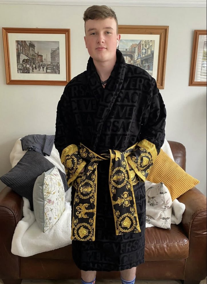 Dave Thompson tweet media