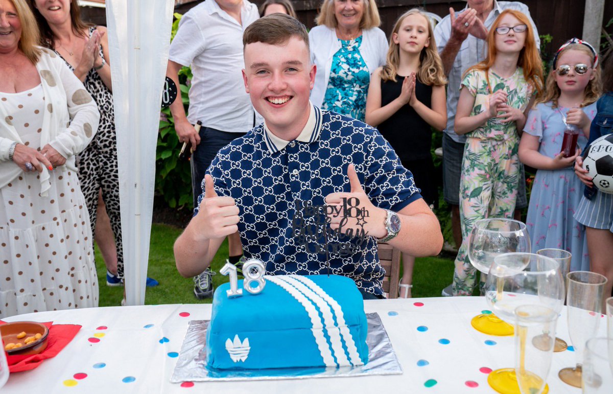 Dave Thompson tweet media