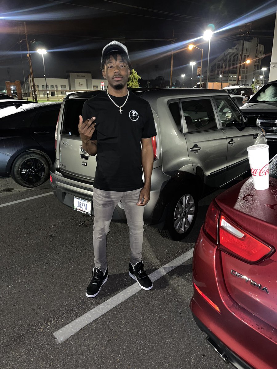 trizzy_1x's tweet photo. real member 💰 #OnlyBandz https://t.co/6z8pwWOG6A