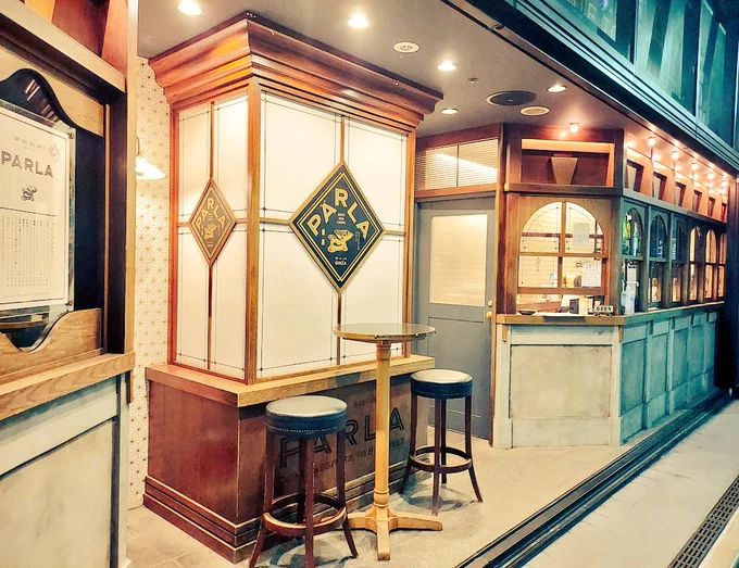 銀座の大人向けクレープやさん今日は無花果とブルーチーズのクレープあまじょっぱいここのクレープは甘いの苦手民でも食べやすくて好き 